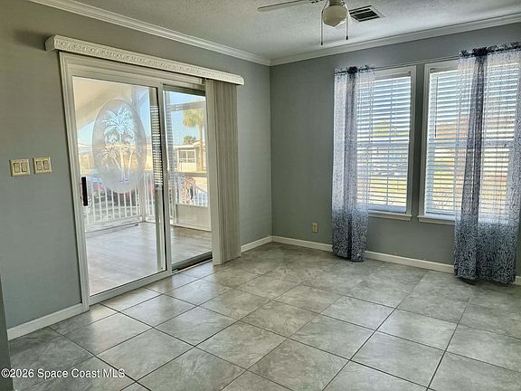 4th image of 810 Wren Cir