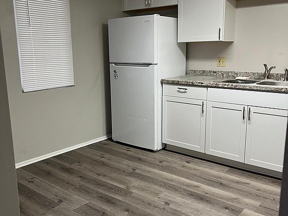 5th image of 8196 Fairways Cir #A104
