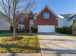 10621 Bere Island Dr, Charlotte, NC 28278