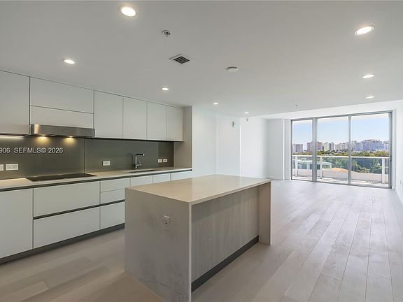 5th image of 9201 E Bay Harbor Dr #603