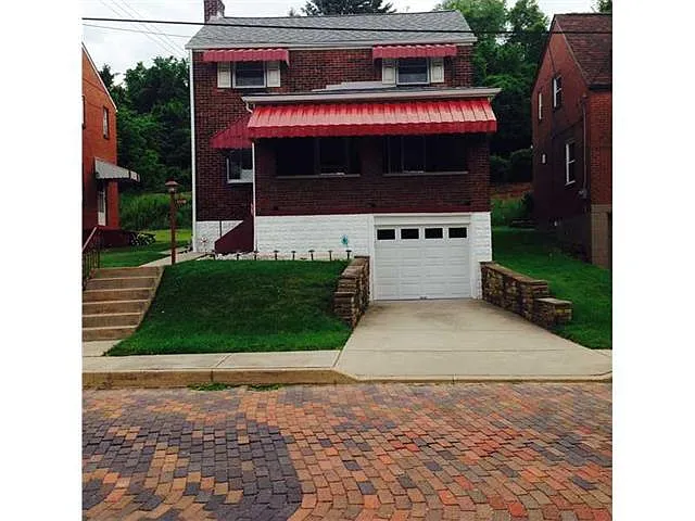 1110 Ivy St photo 1
