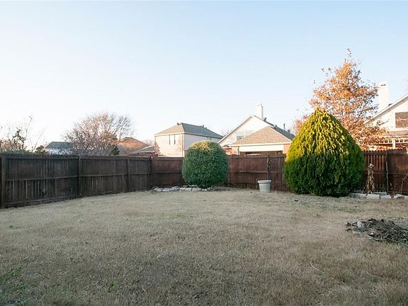 3rd image of 1513 Winding Trail Dr