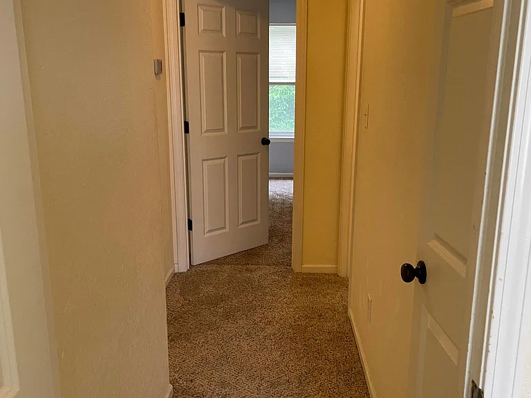 710 NW Scenic Ln — Photo 7