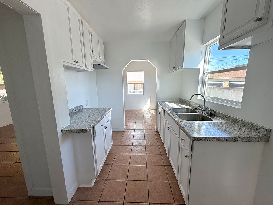 1st image of 3535 Los Flores Blvd #4