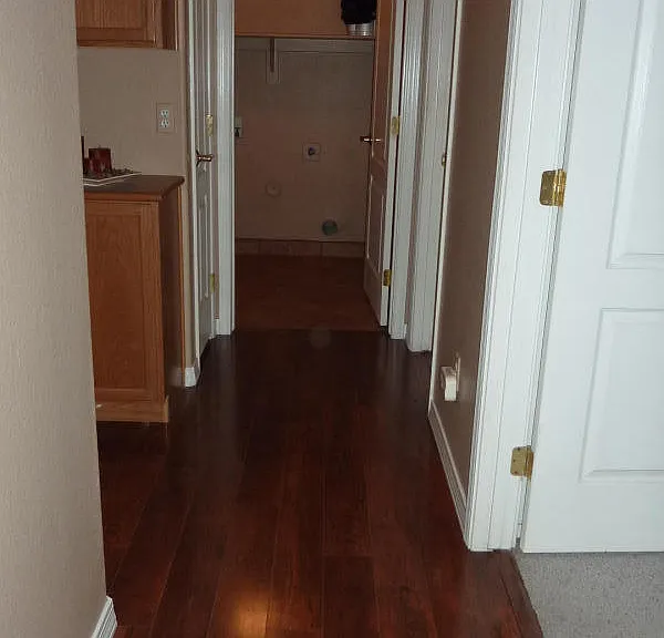 140 W Oxford Ln — Photo 6