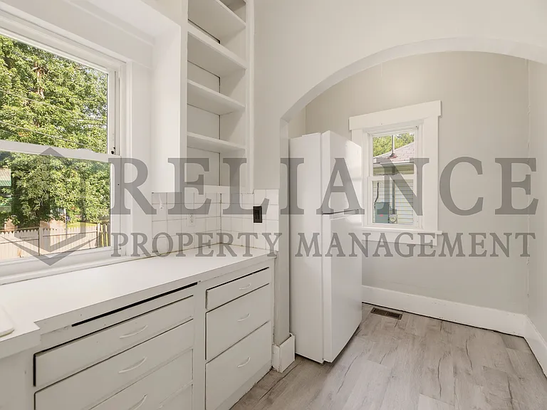 619 Houser Dr — Photo 15