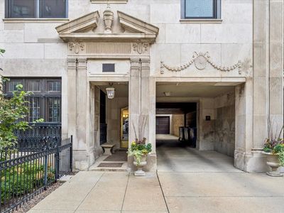 707 W Junior Ter APT 10, Chicago, IL, 60613