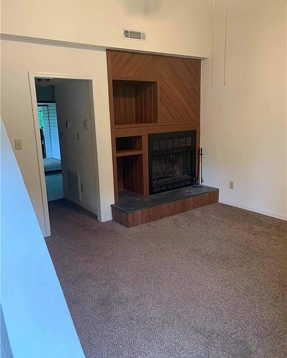 2nd image of 578 Brookside Ct