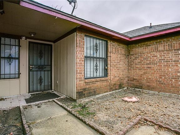 2nd image of 10312 Hillhouse Ln