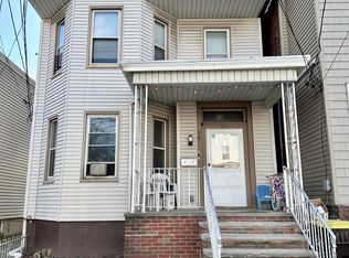 36 W 10th St FLOOR 1, Bayonne, NJ 07002