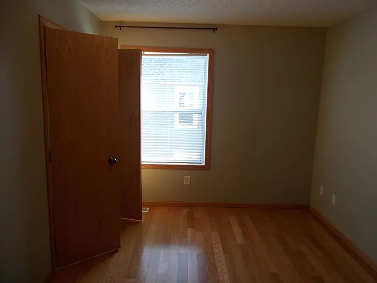 1022 Stinson St — Photo 4