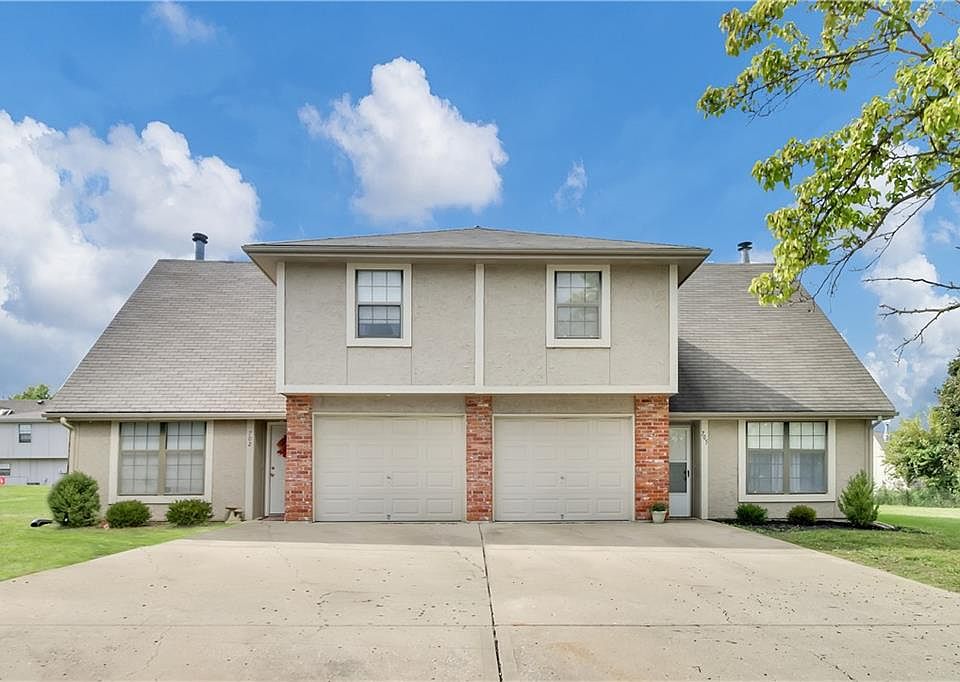 1st image of 705 & 707 SW 36th St