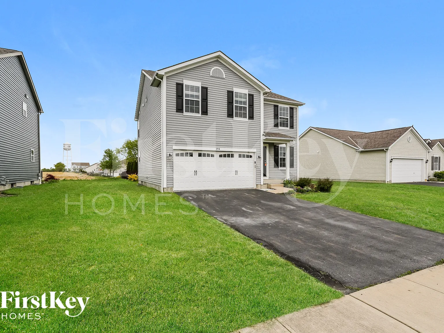 3 bed, 2.5 bath, 1820 sqft, $2,195 — Photo 2