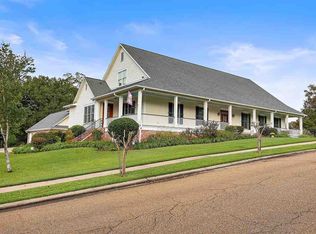 101 Heights Dr, Clinton, MS 39056