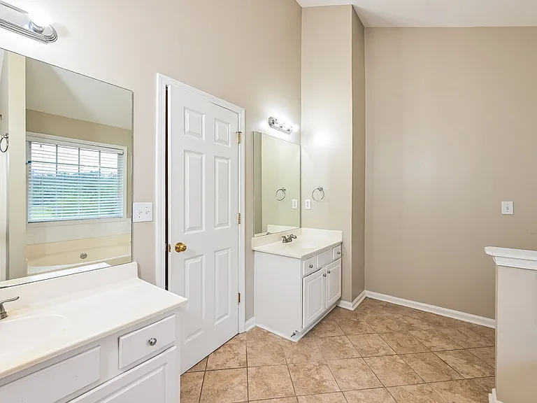 854 Langley View Ct — Photo 11