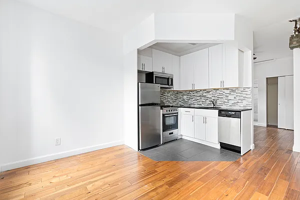 Rented by Compass | media 2