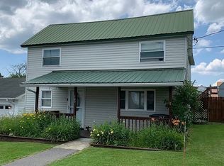 165 7th St, Davis, WV 26260
