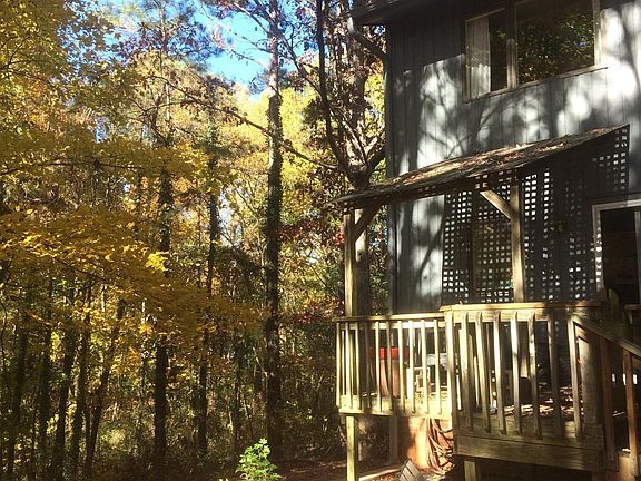 2nd image of 4325 Hunters Club Dr