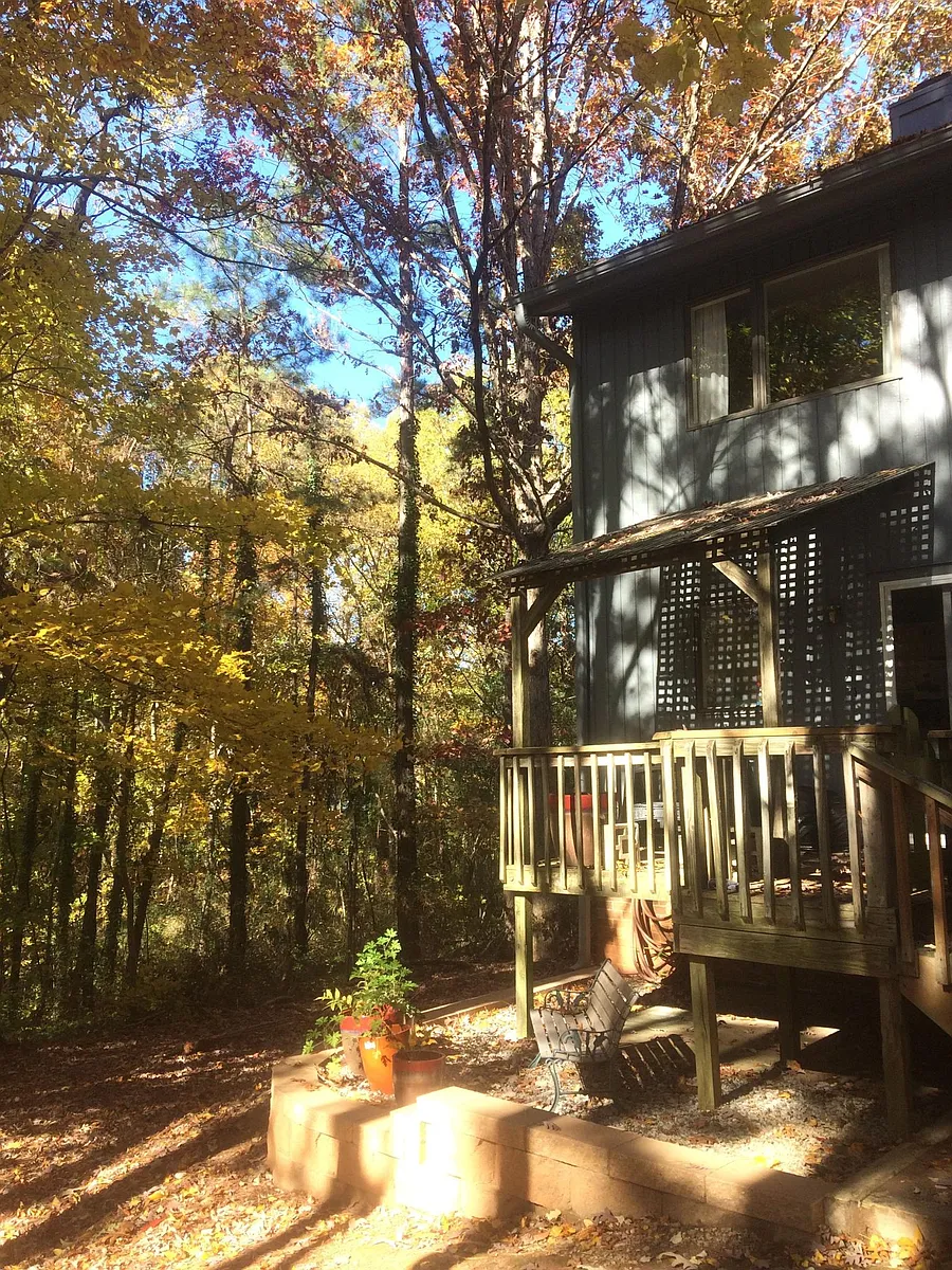 Building Photo - 4325 Hunters Club Dr