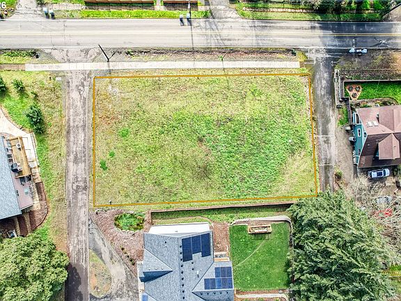 4th image of 42211 NW Banks Rd