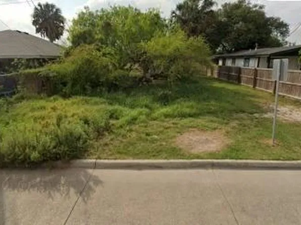 3022 La Plaza Dr, Brownsville, TX 78521