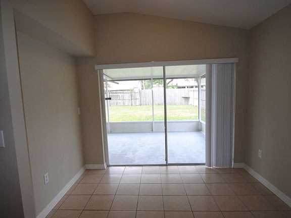 5th image of 7610 Wiltshire Park Pl