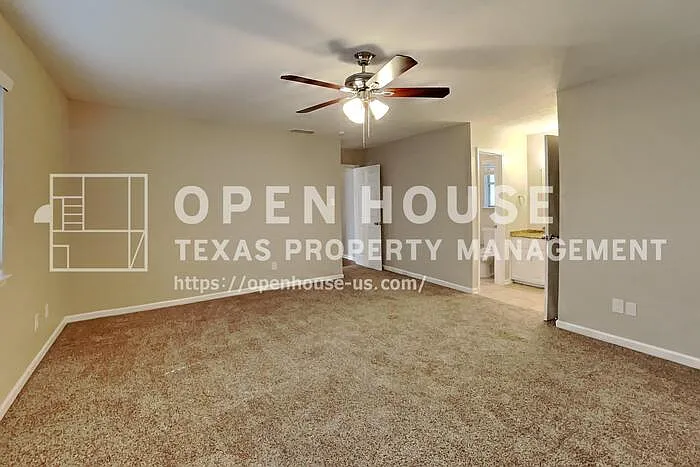 1025 Aspen Ln — Photo 9