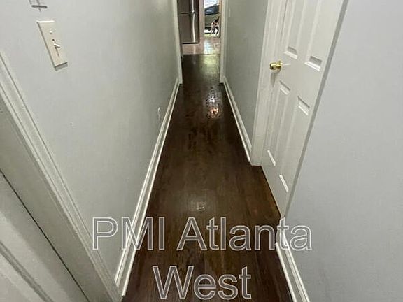 4th image of 1715 Highland Pl