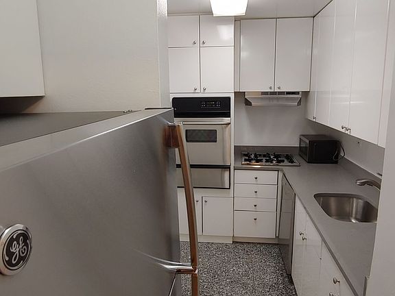 3rd image of 245 E 63rd St APT 222