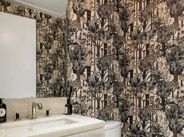 200 East 95th Street image 15 of 24