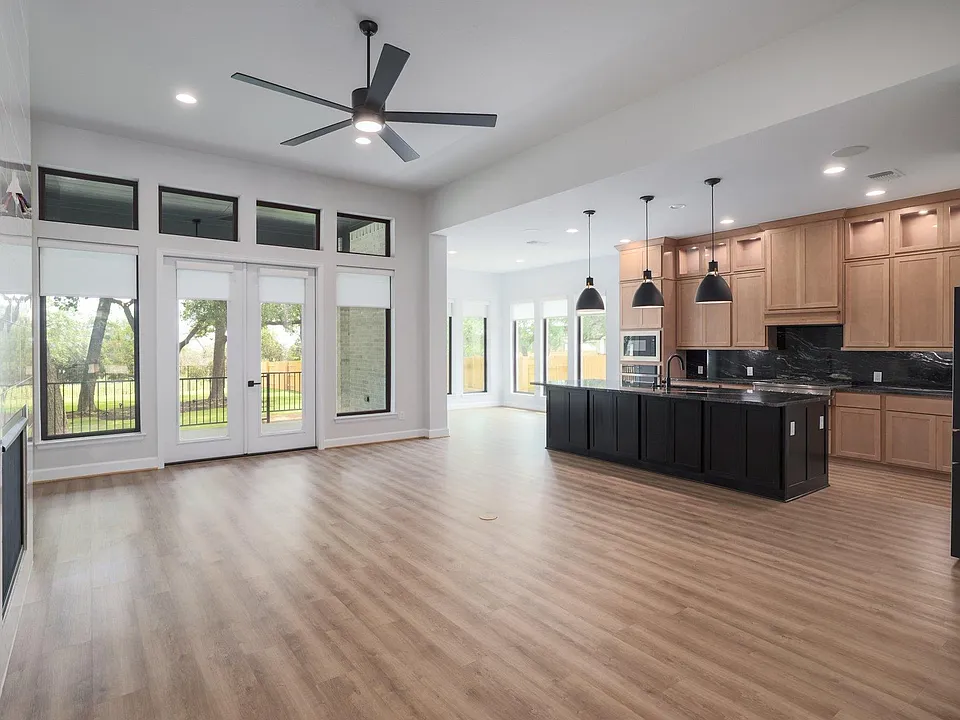 1408 Logan Del Way