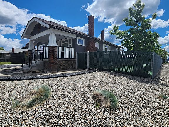 3rd image of 3304 E Euclid Ave