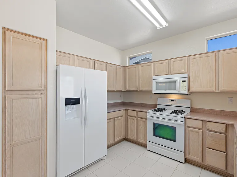 15452 W Via Manana — Photo 9