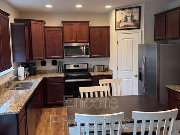 2nd image of 1617 Maddox Park Dr