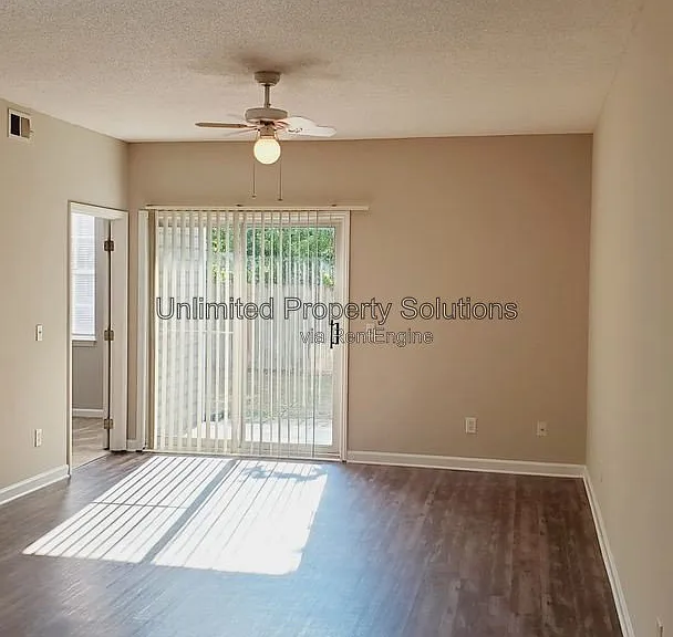 733 Bragg Dr #C — Photo 8