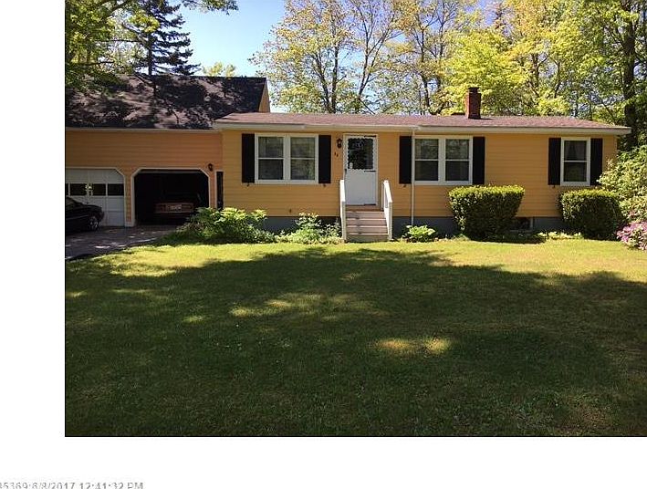 2nd image of 22 Maddocks Ave