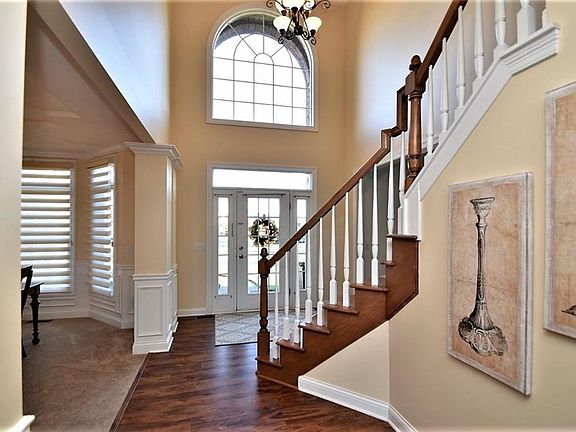 2nd image of 4454 Doral Dr