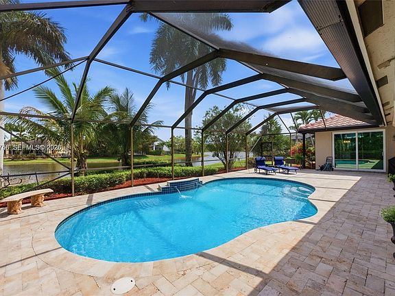 2nd image of 158 Dockside Cir