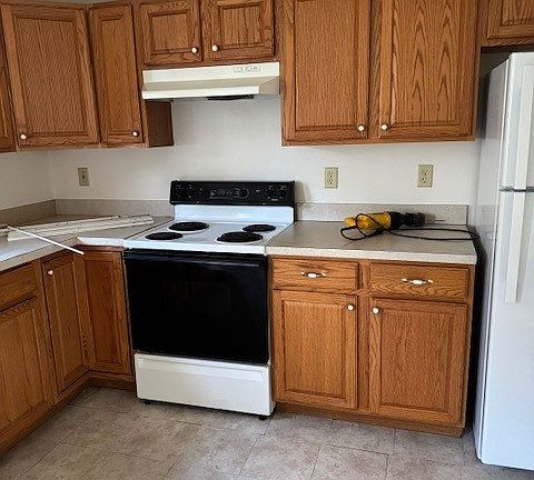 5th image of 1538 Crest View Ave