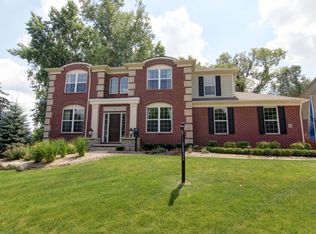 35 Greenan Ln, Orion, MI 48362