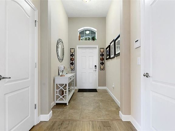 3rd image of 3940 Serena Ln