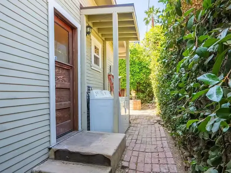 4253 Fountain Ave — Photo 50