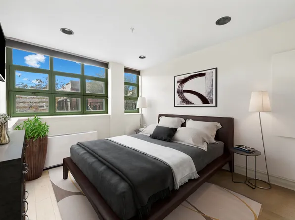 19-19 24th Avenue image 4 of 17