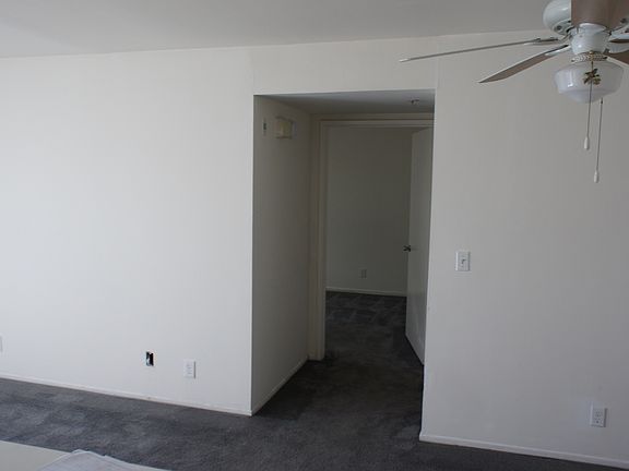 4th image of 410 S Clementine St APT 103