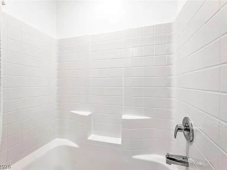 903 Rosy Starling St — Photo 32