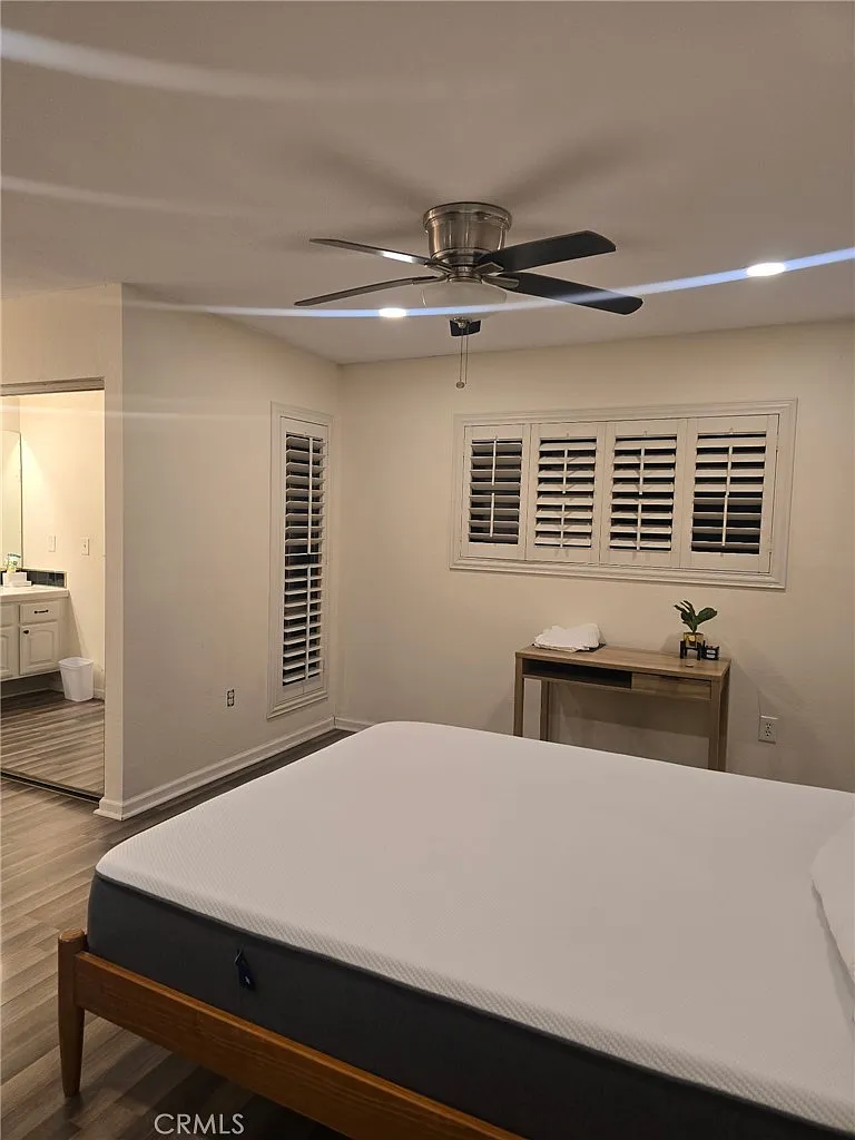 1 bed, 1.5 bath, 1554 sqft, $1,700 — Photo 2