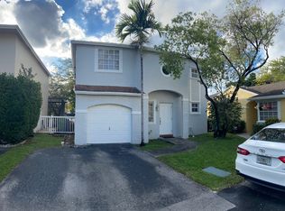11977 NW 12th St, Pembroke Pines, FL 33026