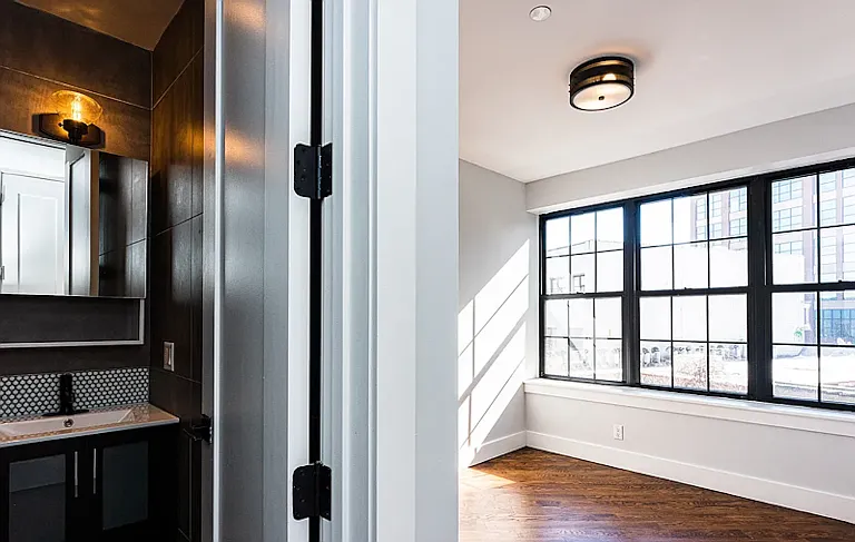 35 Claver Pl #3E — Photo 9