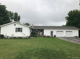 384 Knapp Rd, Akron, NY 14001