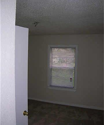 4th image of 5911 Southlark St